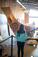 Claira Looking At Lootaas