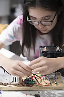 Adjusting Mounting Screws